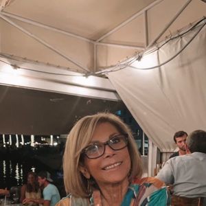 Meet your Posher, Sylvia